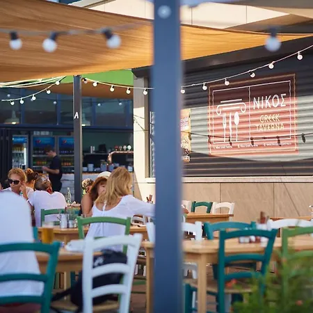 Apartmán Golden Sunrise N Pools