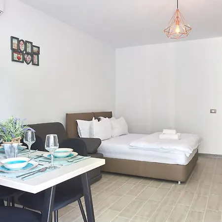 Golden Sunrise N Pools