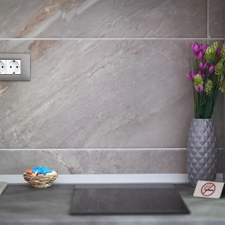 Golden Sunrise N Pools Năvodari