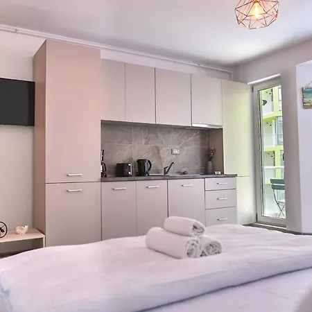 Golden Sunrise N Pools